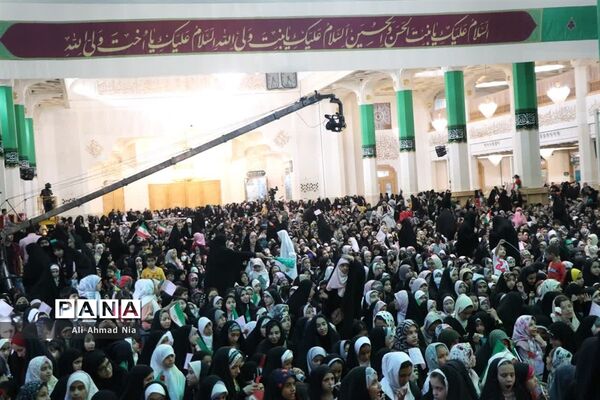 مراسم جشن دختران و دهه کرامت در حرم حضرت معصومه(س)
