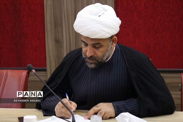 نشست هم‌اندیشی ستاد اوقات فراغت تابستان ۱۴۰۲ در ‌آموزش و پرورش شهرستان‌های تهران