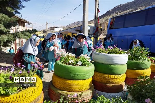 اردوی تفریحی دانش‌آموزان دبستان پرنیان شهرستان ابرکوه