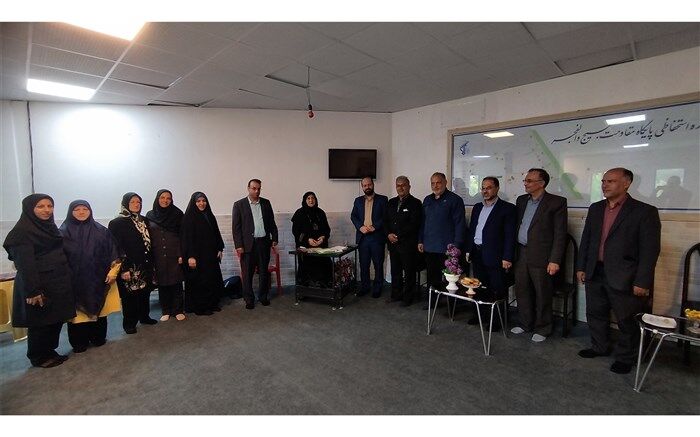 اساس و پایه نهضت سوادآموزی مردمی بودن آن است