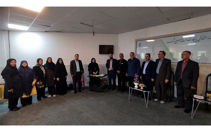 اساس و پایه نهضت سوادآموزی مردمی بودن آن است