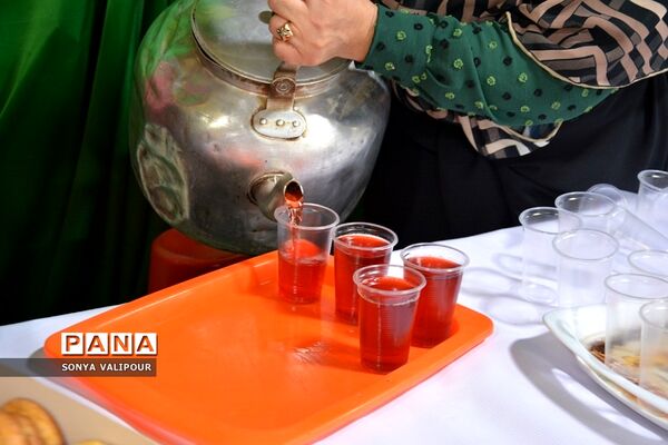 جشن بزرگ دهه کرامت در بهارستان دو