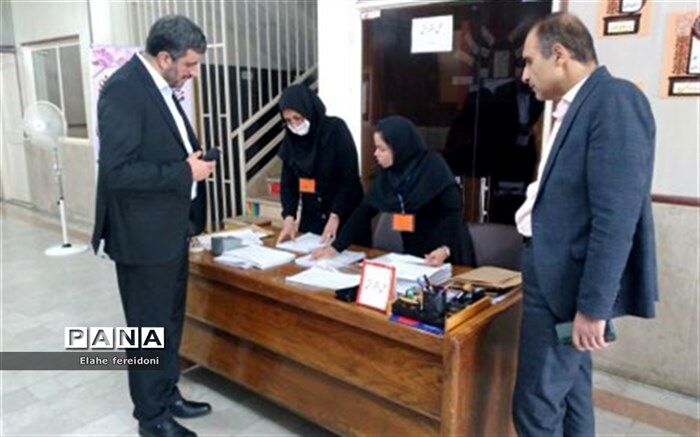 در تصحیح اوراق امتحانی دانش‌آموزان تاکید بر دقت و رعایت عدالت است