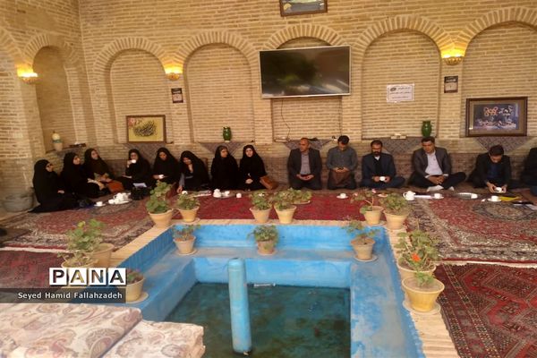 جلسه هم‌اندیشی سرگروه‌های پرورشی ناحیه یک به‌مناسبت سالروز آزادسازی خرمشهر