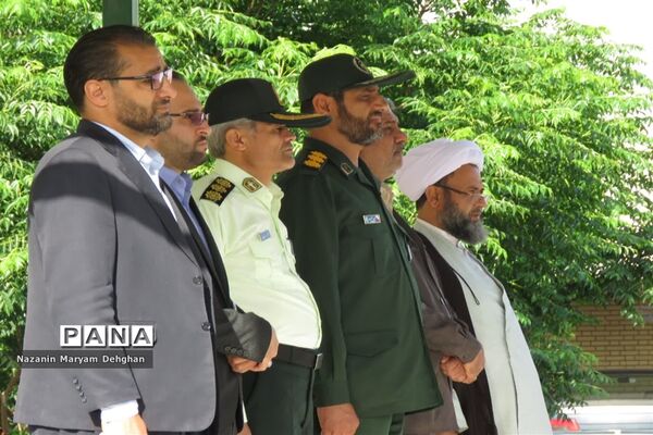 صبحگاه مشترک نیروهای نظامی و انتظامی شهرستان خاتم همزمان با سالروز آزادسازی خرمشهر