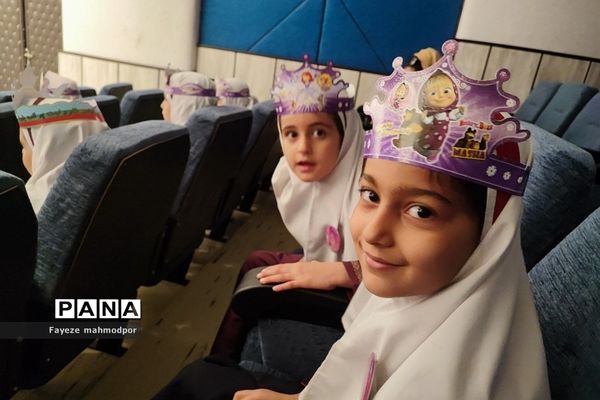 جشن الفبا در دبستان حضرت زهرا(س) یک رودهن