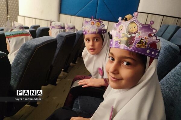 جشن الفبا در دبستان حضرت زهرا(س) یک رودهن