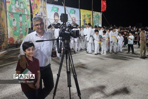 اجتماع بزرگ سلام فرمانده ۲ در بوشهر