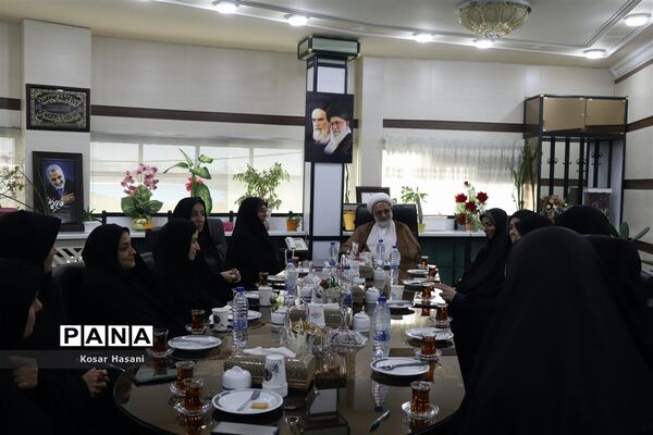 تجلیل به مناسبت روز دختر