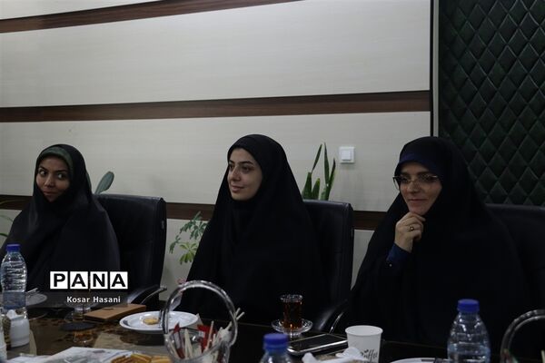 تجلیل به مناسبت روز دختر