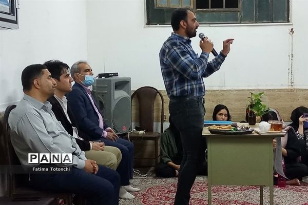 برگزاری کارگاه آسیب‌های فضای مجازی در دانشگاه آزاد نی‌ریز