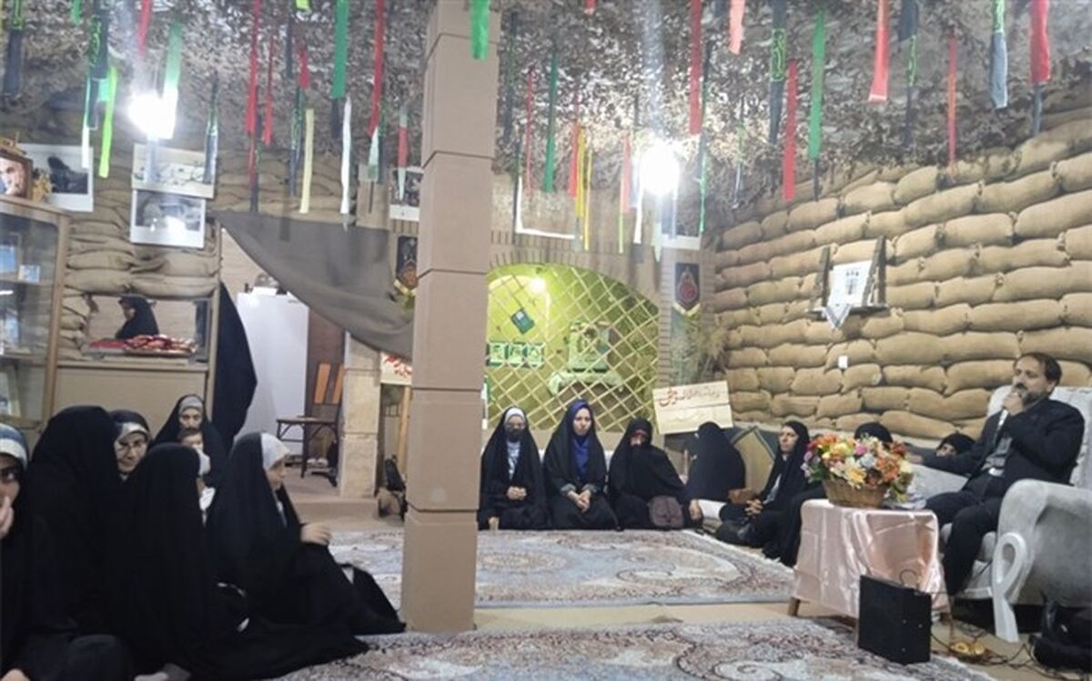 گرامیداشت سالروز فتح خرمشهر در حسینیه شهیدان کارکوب زاده