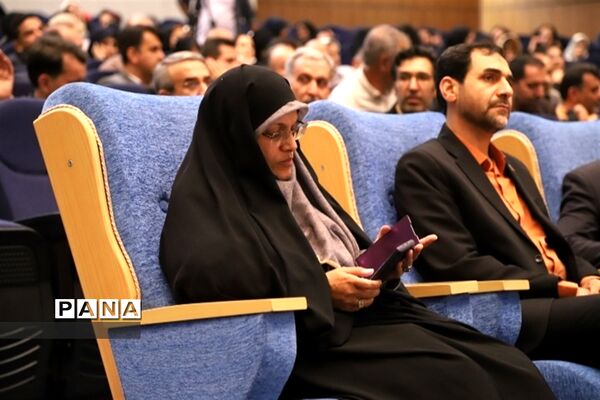 اختتامیه کنگره بزرگداشت مقام معلم منطقه ۲
