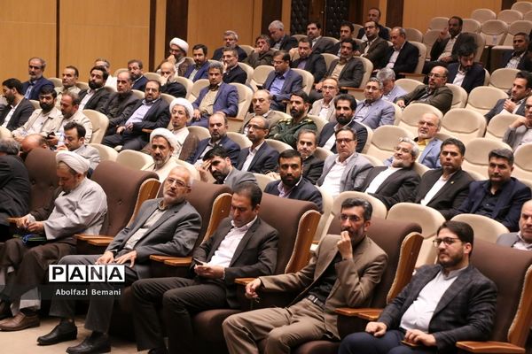 بازدید مدیران دستگاه‌های اجرایی قم از نمایشگاه توانمندی‌های هوافضا