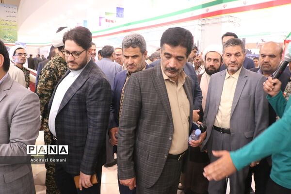 بازدید مدیران دستگاه‌های اجرایی قم از نمایشگاه توانمندی‌های هوافضا