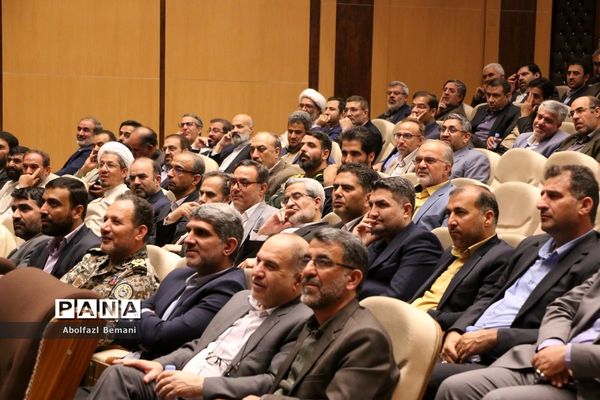 بازدید مدیران دستگاه‌های اجرایی قم از نمایشگاه توانمندی‌های هوافضا