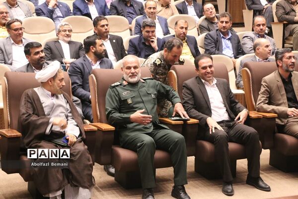 بازدید مدیران دستگاه‌های اجرایی قم از نمایشگاه توانمندی‌های هوافضا