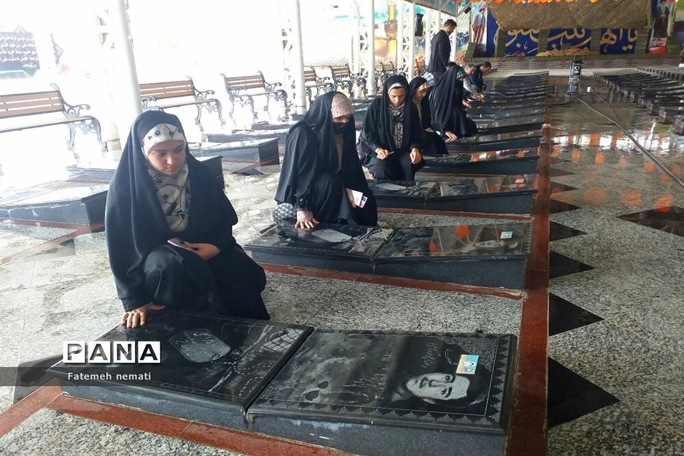 اردوی معنوی اعضاء کارگروه‌های تربیتی در گلزار شهدای ملارد
