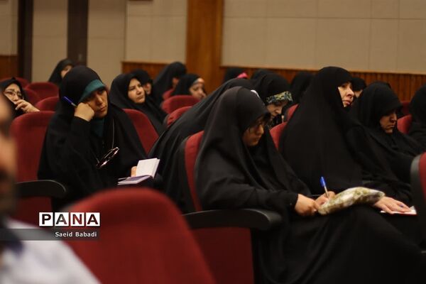کاردوی تحولی مشاوران و مربیان پرورشی مدارس قم در اردوگاه شهید باهنر تهران