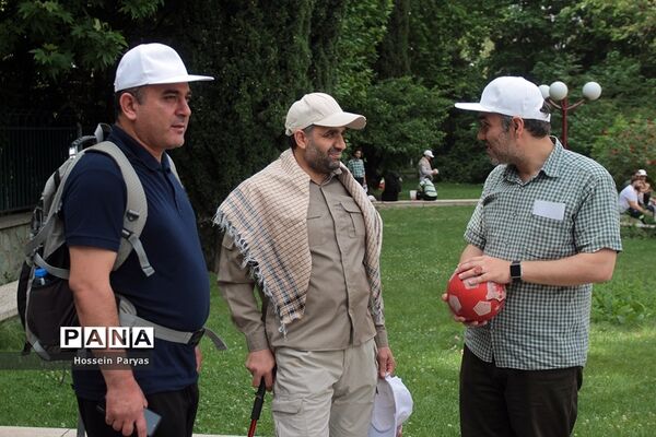 همایش کوهپیمایی همکاران حوزه ستادی و اداره‌کل آموزش و پرورش شهر تهران
