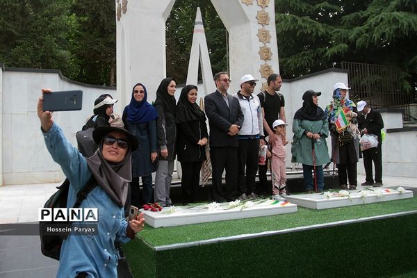 همایش کوهپیمایی همکاران حوزه ستادی و اداره‌کل آموزش و پرورش شهر تهران