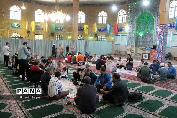 همایش کوهپیمایی همکاران حوزه ستادی و اداره‌کل آموزش و پرورش شهر تهران