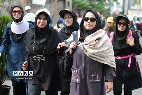 همایش کوهپیمایی همکاران حوزه ستادی و اداره‌کل آموزش و پرورش شهر تهران