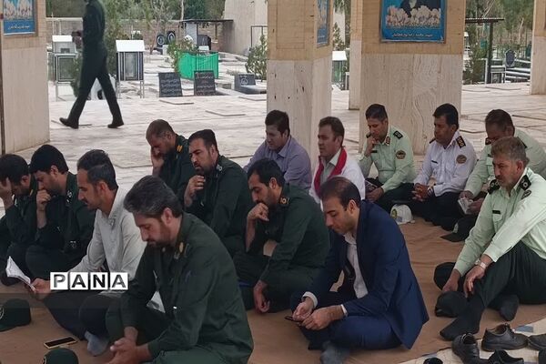 گلباران قبور مطهر شهدای هرات به مناسبت سالروز آزادسازی خرمشهر