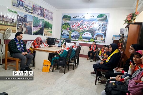 دیدار اعضای سازمان دانش‌آموزی گلوگاه با رئیس اداره میراث فرهنگی