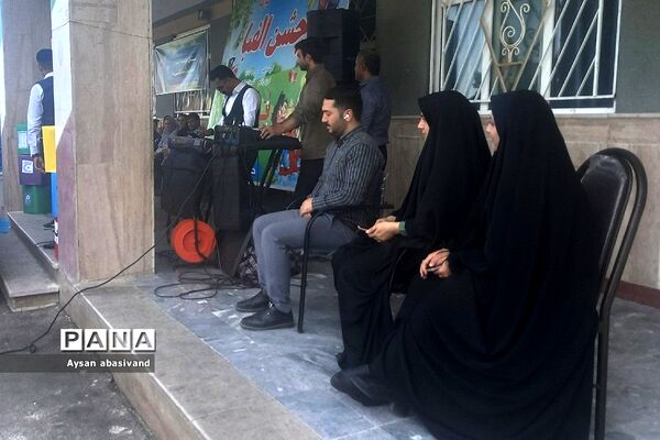 برگزاری جشن الفبا و پایان سال در مدرسه شهدای غزه شهرستان‌قرچک