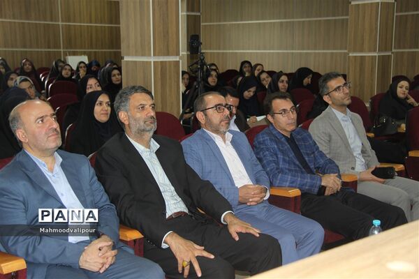 توانمندسازی  و دوره ضمن خدمت مشاوران مدارس استان قزوین
