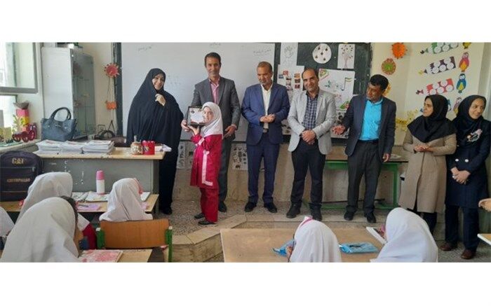 معرفت به قرآن و عمل به آن، زمینه‌ساز پیشرفت در تمام عرصه‌هاست