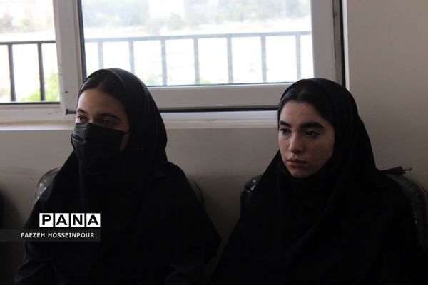 تجلیل از دانش‌آموزان برتر مدارس اورین بهارستان‌2 به‌مناسبت دهه کرامت