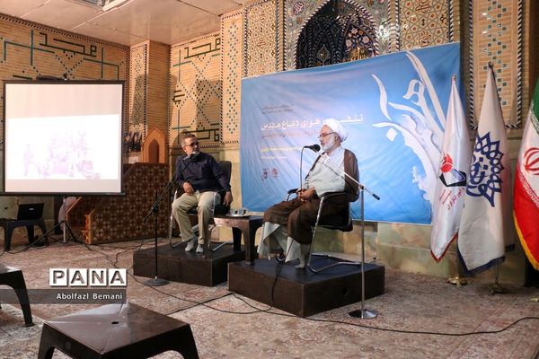 محفل خاطره گویی دو عکاس قمی از فتح خرمشهر