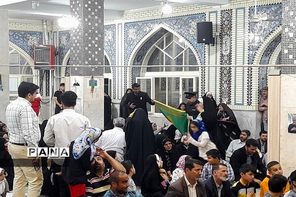 استقبال بی‌نظیر مردم از خادمان حرم مطهر امام رضا(ع) در شهرستان بن