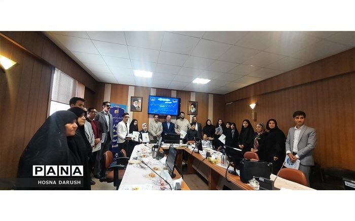 مراسم تجلیل  از مجریان طرح روابط عمومی در مدارس استثنایی خراسان‌رضوی/فیلم