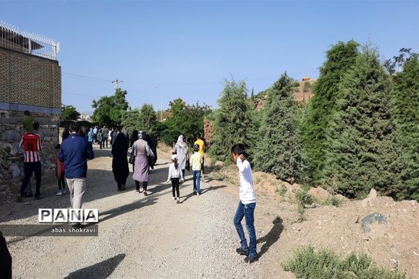 همایش پیاده‌روی عمومی خانوادگی در طرقبه شاندیز