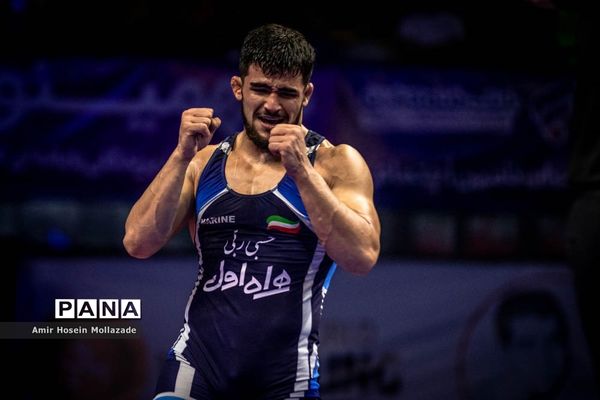 چهل و سومین دوره مسابقات کشتی آزاد جام تختی