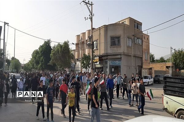 پیاده‌روی خانوادگی به‌مناسبت دهه کرامت در شهرستان مانه وسملقان