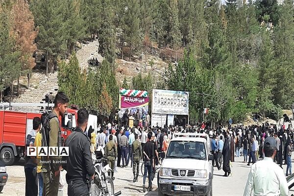 پیاده‌روی خانوادگی به‌مناسبت دهه کرامت در شهرستان مانه وسملقان