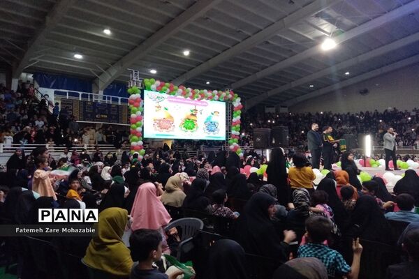 جشن بزرگ خانوادگی دهه کرامت
