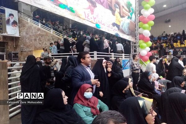 جشن بزرگ خانوادگی دهه کرامت