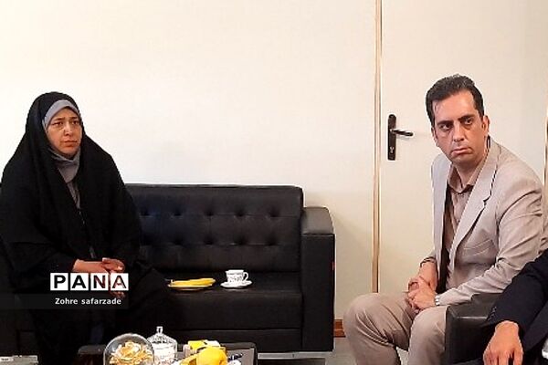 بازدید رئیس مرکز سنجش و پایش وزارت آموزش و پرورش از حوزه‌های اجرای امتحانات نهایی خردادماه رودهن