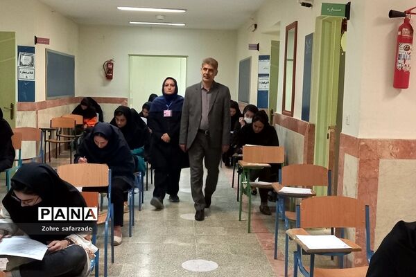 بازدید رئیس مرکز سنجش و پایش وزارت آموزش و پرورش از حوزه‌های اجرای امتحانات نهایی خردادماه رودهن