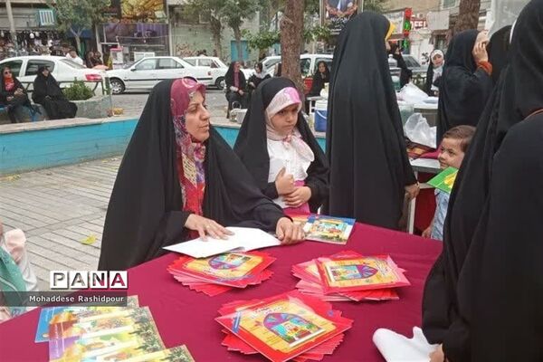 برگزاری جشن دهه کرامت درمنطقه باغ فیض اسلامشهر