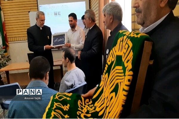 زیارت پرچم امام رضا (ع) در مدرسه استثنایی نور اسلام ورامین
