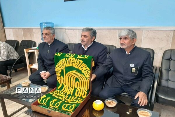 زیارت پرچم امام رضا (ع) در مدرسه استثنایی نور اسلام ورامین