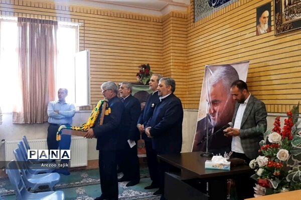 زیارت پرچم امام رضا (ع) در مدرسه استثنایی نور اسلام ورامین
