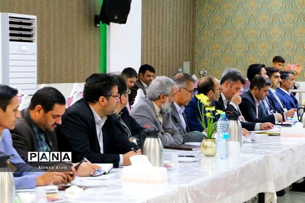 نشست صمیمی فرماندار کاشمر و نماینده ترشیز با اصحاب رسانه