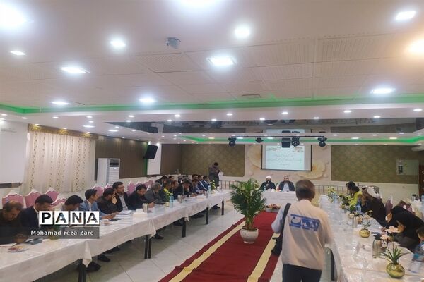 نشست صمیمی فرماندار کاشمر و نماینده ترشیز با اصحاب رسانه